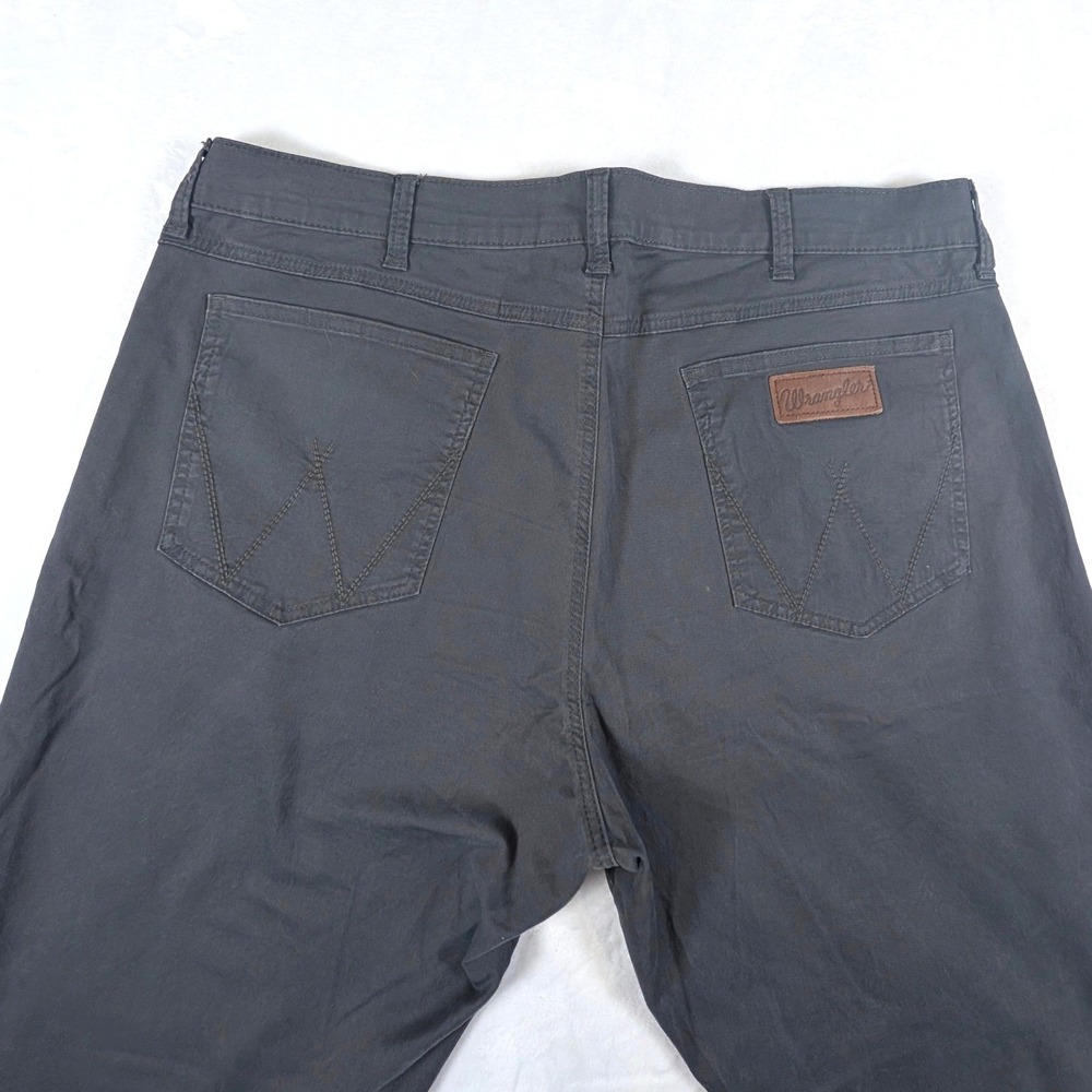 Wrangler Retro Slim Straight Charcoal Gray Pants 40x34 Fits 41 Mens Stretch - Picture 2 of 11